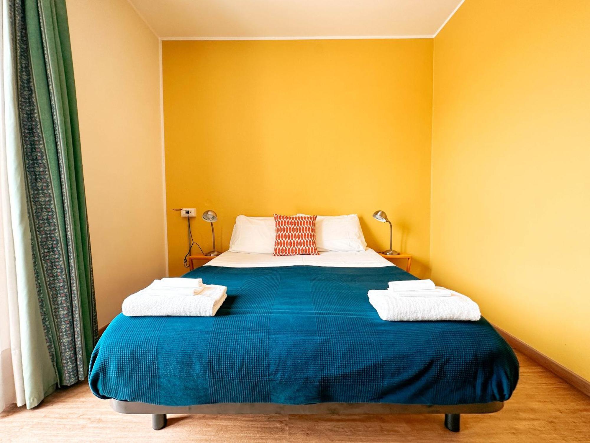 Double Room,1758555681:JPEG